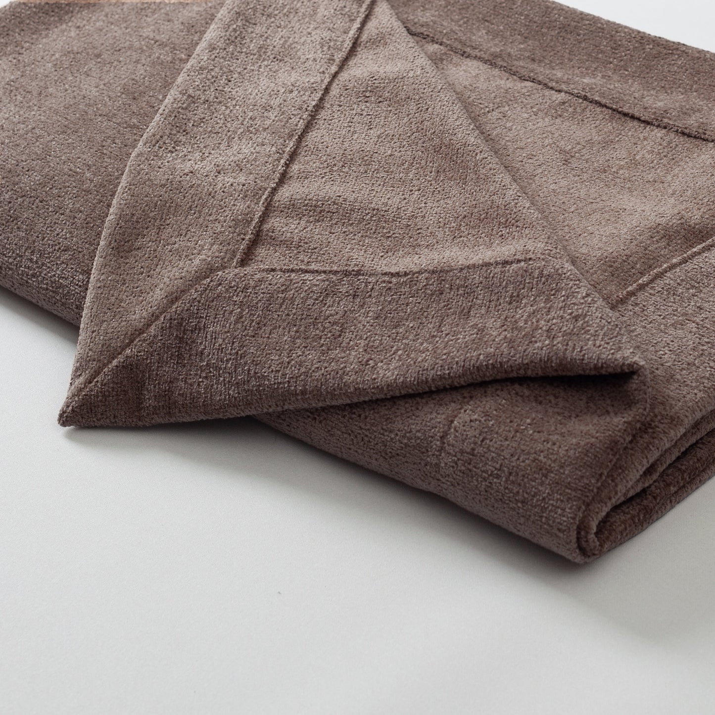 Borla & Amorf | Set of 5 | Light Brown Bed Runner & Pillow Covers Set