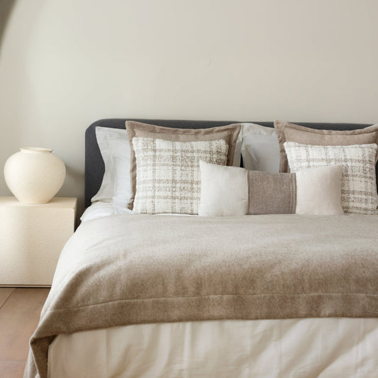 Borla & Argos | Set of 5 | Light Beige Bed Runner & Pillow Covers Set