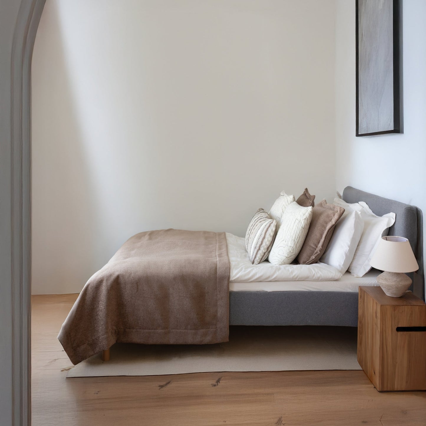 Borla & Amorf | Set of 5 | Light Brown Bed Runner & Pillow Covers Set