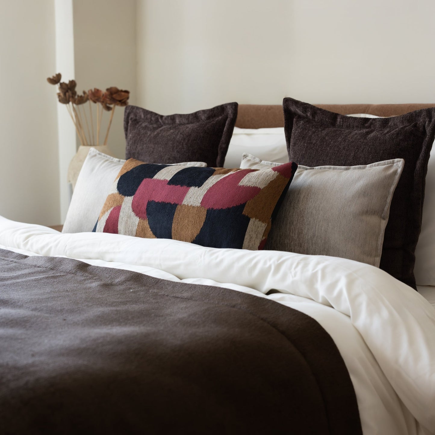 Borla & Otto | Set of 5 | Dark Brown Bed Runner & Pillow Covers Set