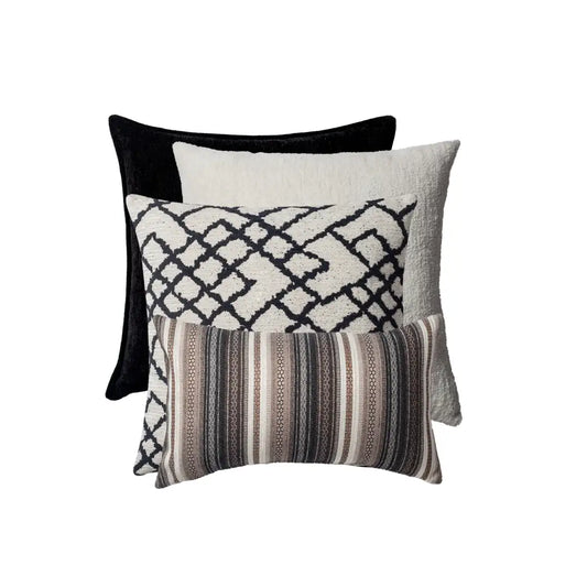 Korfu | Set of 4 | Black and White Throw Pillow Covers