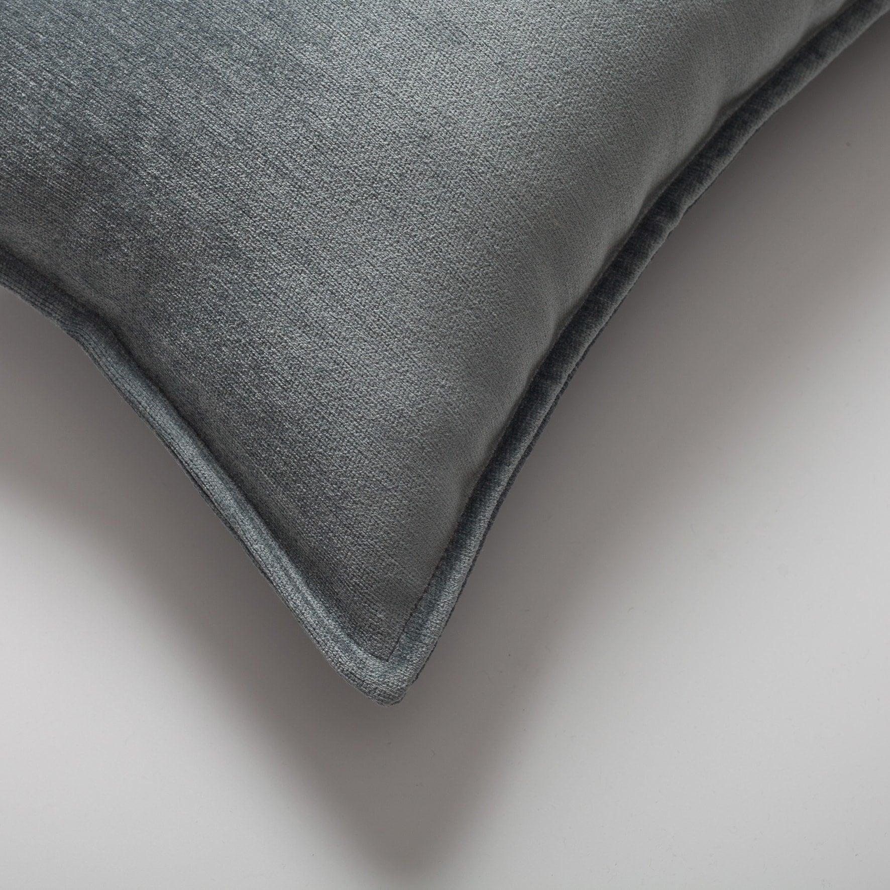 Eliza | Blue Textured Velvet-Look Flanged Lumbar 16''x24'' Throw Pillow Cover