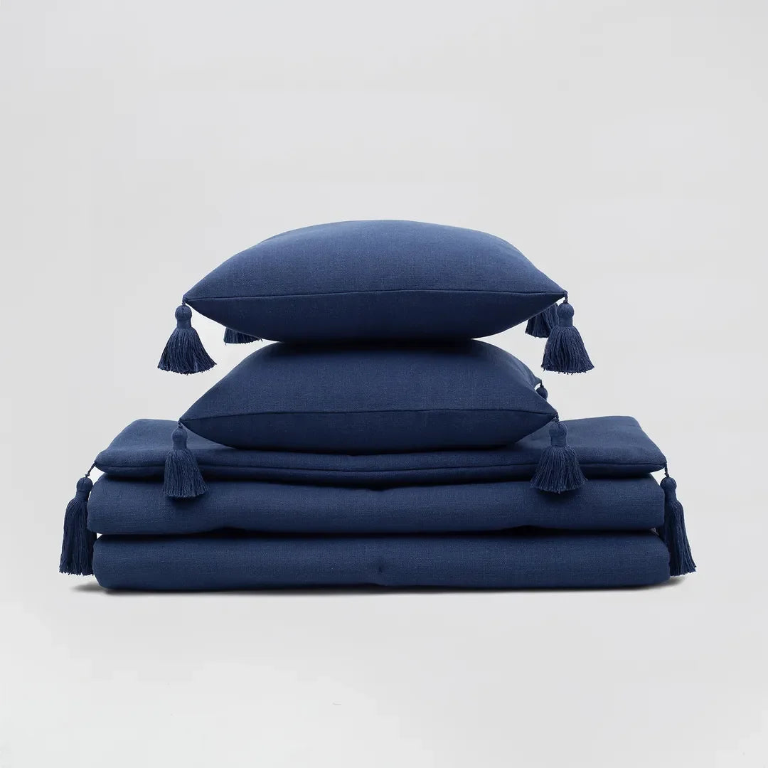 Lusso Duvet Cover Set & Loom Bed Runner & Pillow Covers | Set of 4 | Navy Blue